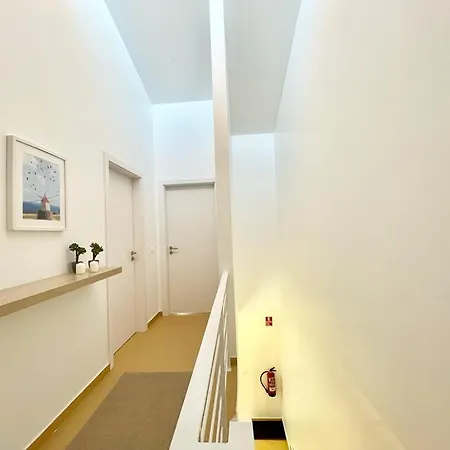 Maria Da Vinha House * بورتو سانتو