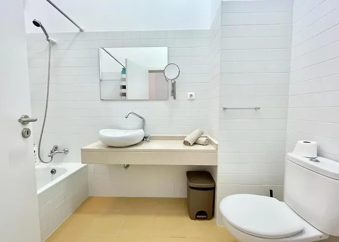 Maria Da Vinha House *